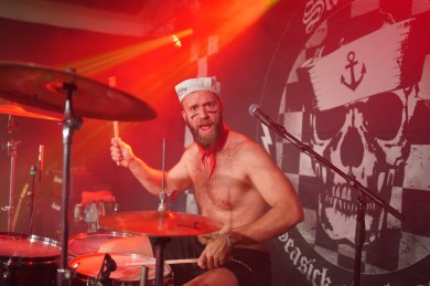 75316063_1324286237737911_727850944963805184_o